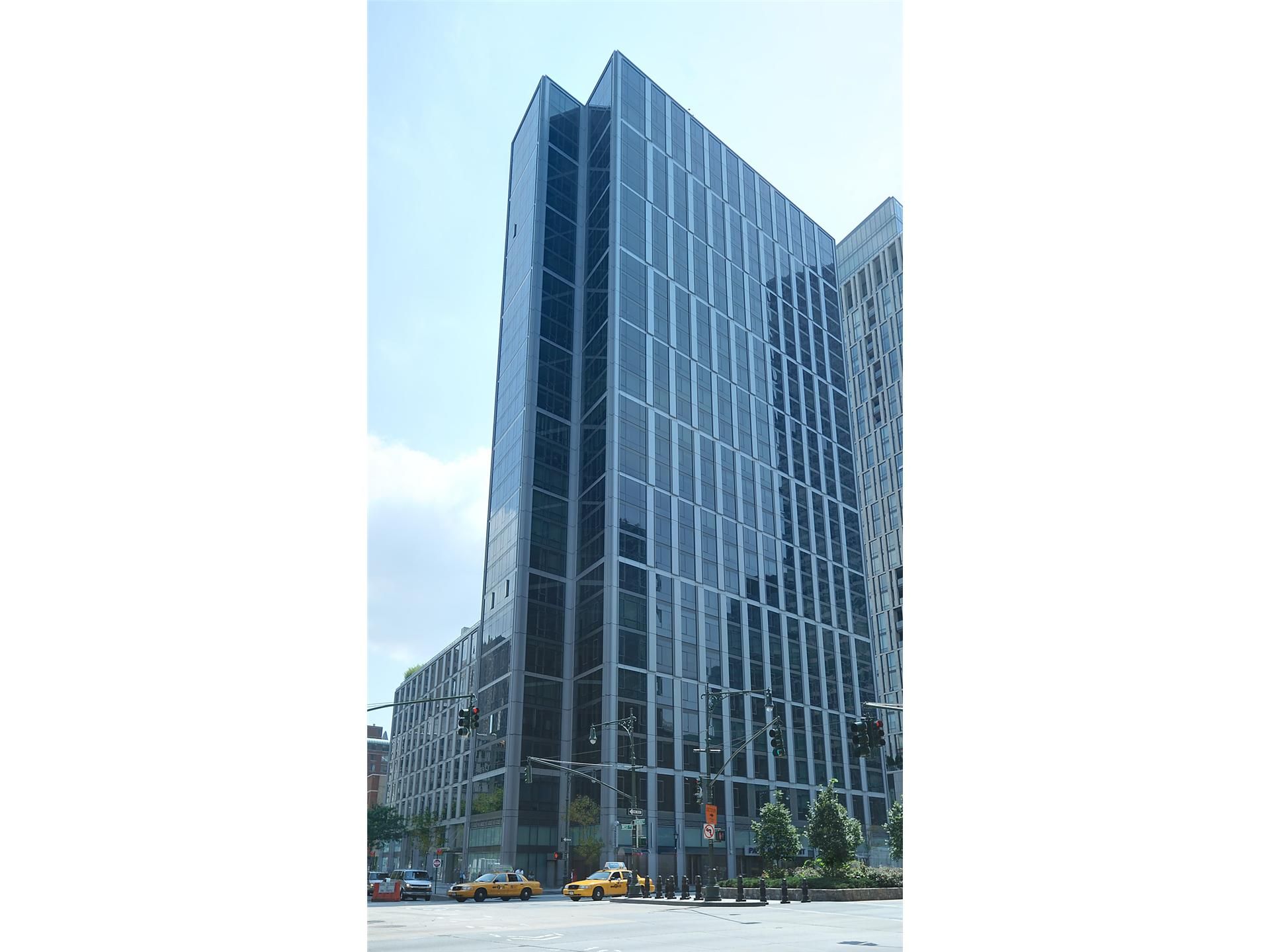 200 Chambers Street Tribeca condos for sale New Construction Manhattan